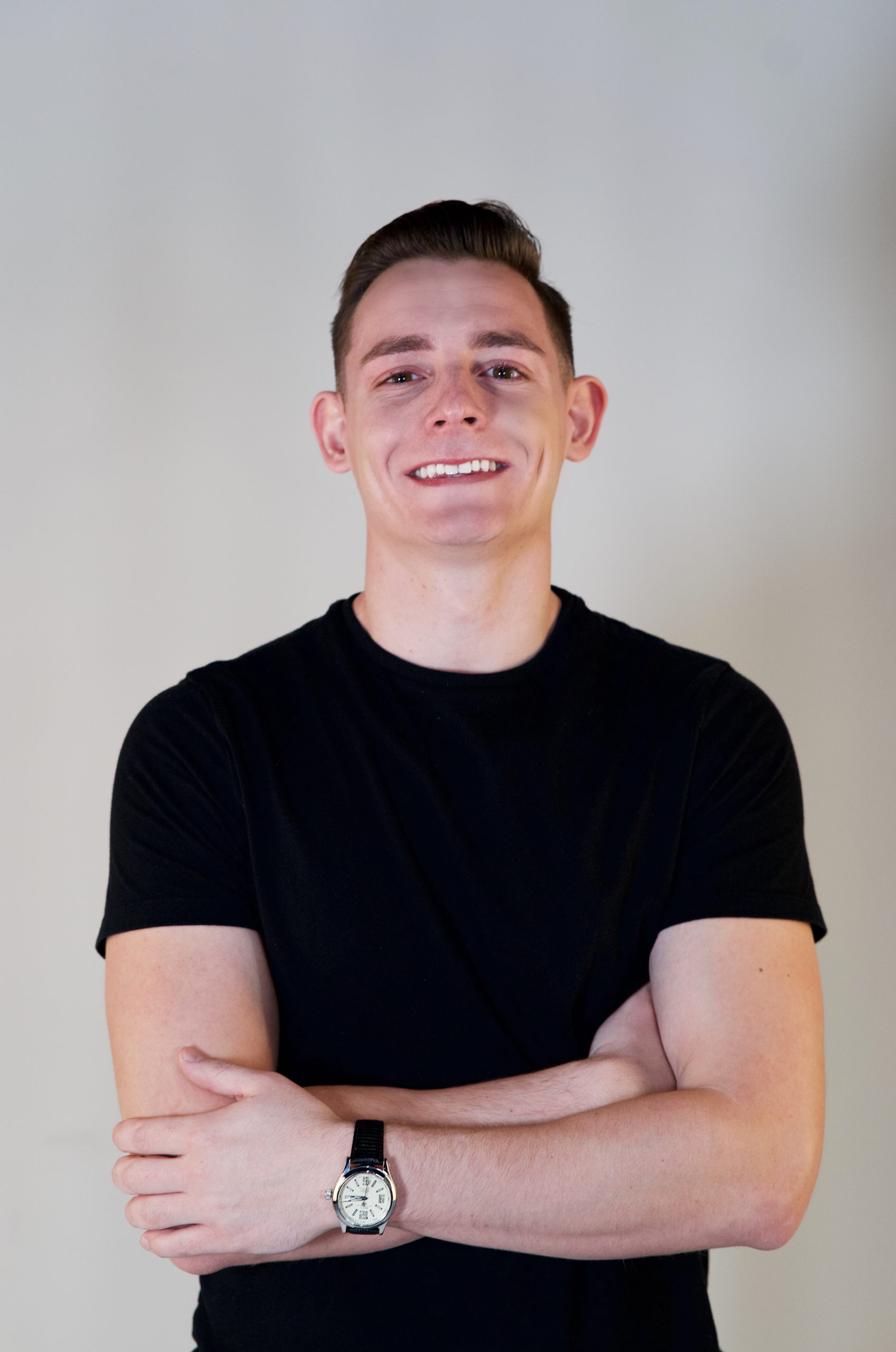36986df0-6be0-43b1-80a1-622b8be01d2e-headshots-Robert-Professional-Pic-2